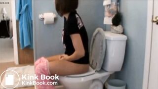 Girl diarrhea toilette