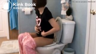 Girl diarrhea toilette