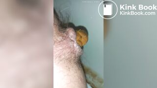 Amateur girl shitting - video 6