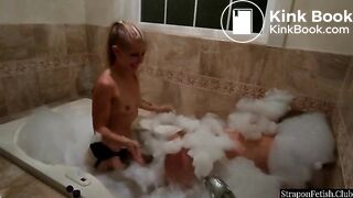 The3kins bathtub pegging