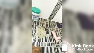 Asian milf poo - video 2