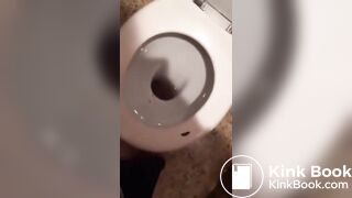 vl shitting n pissing everywhere