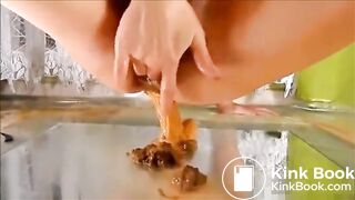 Dirty Babe Playing With Her Poop And Squirting