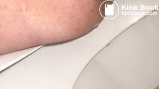 Amateur girl pooping - video 8