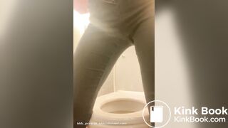 beautiful girl shitting in her toilet X3