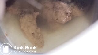 Girl Pooping & Farting Public