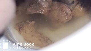 Girl Pooping & Farting Public