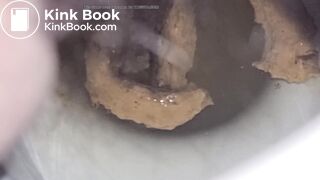Girl Pooping & Farting Public