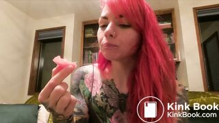 after eating, she had gas and a desire to poop