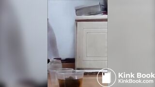 Chinese girl vore fish and shit out （scat warning）