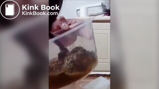 Chinese girl vore fish and shit out （scat warning）