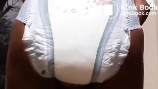 Ebony Girl huge mess in diaper