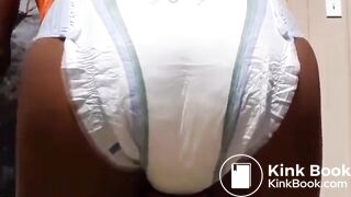 Ebony Girl huge mess in diaper