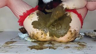 Completely covered in shit part 1