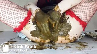 Completely covered in shit part 1