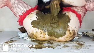 Completely covered in shit part 1