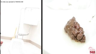 japanese girl pooping constipated