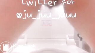 Korean girl pooping on toilet - video 4
