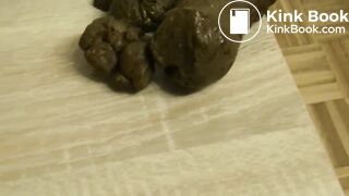 Maria devot smoking and shitting