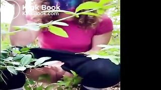 girl pooping - video 178