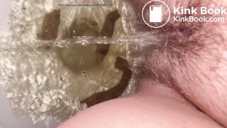 FEELING A LIL POOPY IN THE TOILET