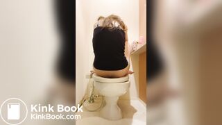 japanese girl pissing and pooping