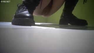 poop toilet 12