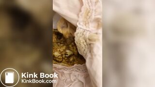 I found a 1eaked woman’s pants & pad