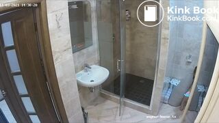 Woman pooping in Toilet 164