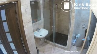Woman pooping in Toilet 164