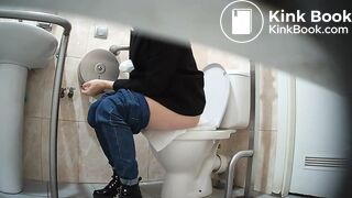shitting - video 184