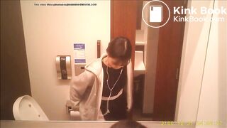 Japanese cute girl pooping - video 4