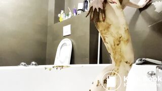 Hot Babe Shits Panties And Smears Scat