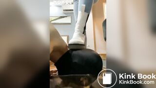 酒店里拉屎的女王