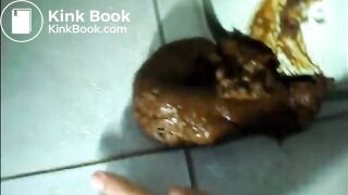 4 DAYS OLD BIG TURD LOL