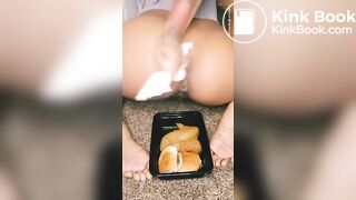 Ebony makes shit sandwich