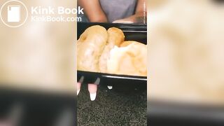 Ebony makes shit sandwich