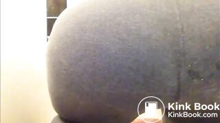 Horny girl pooping in yoga pants