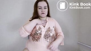 beautiful fat woman shitting her underwear