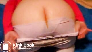 blonde pooping herself trying to break free