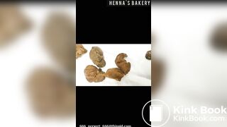 beautiful black shitting - video 4