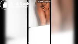 beautiful black shitting - video 4