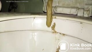 Girl doing a poo - video 2