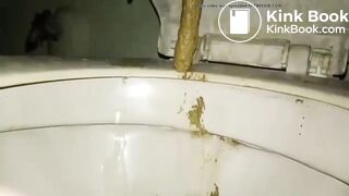 Girl doing a poo - video 2