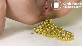 p00girl - Christmas beads from the shit in the ass