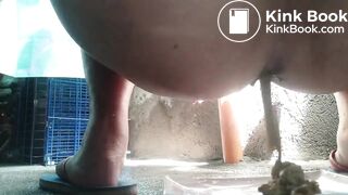 nice diarrhea mess and piss