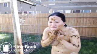 I AM DUNG rubbing shit on herself for the neighbours