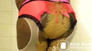 Ebony Girls takes a messy shit in panties