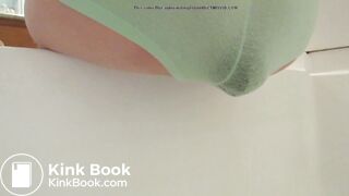 Shitting and pissing in panties - video 2