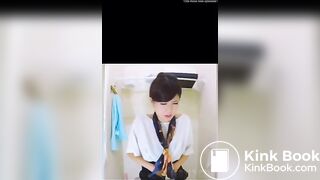 airline girl diarrhea in toilet